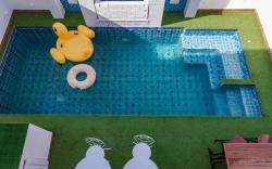 Four bedrooms Pool Villa 2 KM walking street