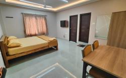 Sri Abirami Mahal - Room