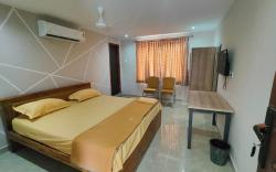 Sri Abirami Mahal - Room
