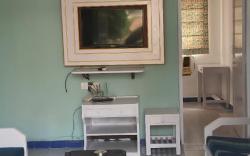 RoomzAway: 0102 Pool Kitchen Wi-Fi Senior-Friendly