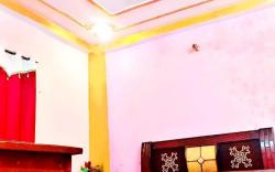 Raunak Villa