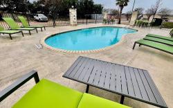 Hawthorn Extended Stay by Wyndham College Station South
