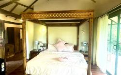 Pugmarks Jungle Lodge