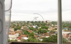 Urban Escape: Chic Studio Close to the Airport