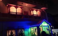 Hotel Singhasan House