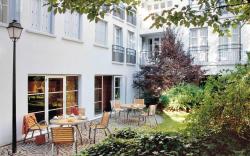 Adagio Paris Montmartre Aparthotel