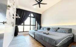 Above Paradigm Mall & Escape JB, 5pax, 1Bedroom