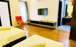 Bandar putra 6639 13pax 4BR double Story House