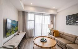 Luxury*1BR Apt: *Poolside*Near Menlyn Mall