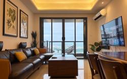 R&F Top Floor 3Br Apartment near CIQ