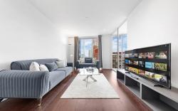 18th Floor Luxury 2 Bedroom, 2 Bathroom Sky View with Rooftop Access & Gym!