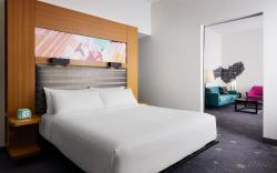 Aloft Leawood-Overland Park