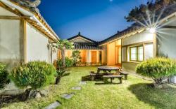 Harbag Hanok Village