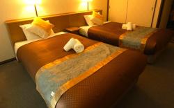 ROYALCITY HOTEL