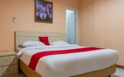 RedDoorz near Istana Plaza 2