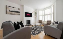 Fulham Spacious & Luxe House w/ Parking & Garden