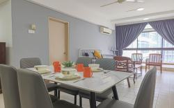 Fahrenheit Suites 16Pax FamilySuite 01
