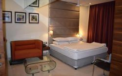 Hotel HR Residency