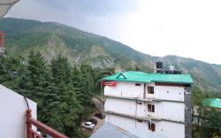 OYO 4751 Hotel Akashdeep