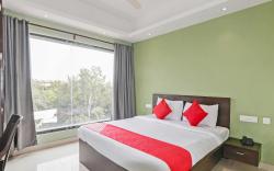 OYO Townhouse 152 Sarat Colony