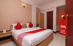 Collection O 5043 Ratnakar Days' Inn