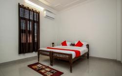Capital O 18272 Hotel Lambodar