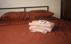 Cozy 1 Bed Studio - Minutes to NAIA and MOA!