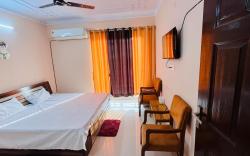 Vrindavan sector 17 Lucknow nearPgi& Medanta