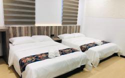 V1 homestay (shoplot)
