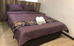 V2 homestay (shoplot SMALL room)
