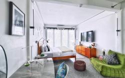 Siri -  A Designer 3-Story Townhouse near BTS