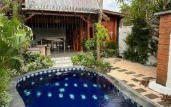 WOODEN VILLA