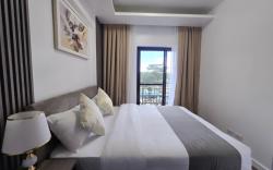 BRISTLE RIDGE COMFY WITH FREE PARKING AND BALCONY