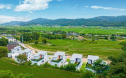 Gyeongju Gamseong The Glamping Pool Villa