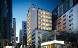 UH FLAT SIGNATURE GANGNAM