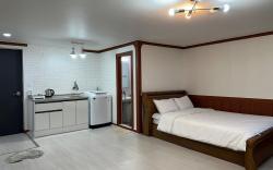 Sokcho BeachFront Resortel(6)