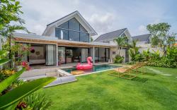 Casa Luna - 4BR villa near Canggu