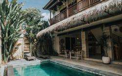 Stylish 2 bedrooms Villa with pool in Canggu TSL
