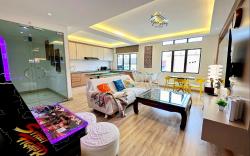 Tourist13pax/PoolTable/Ktv/Walk8minToJonker