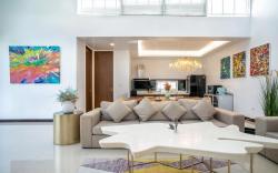 Villa Sky – Luxury 4BR Retreat