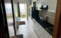 Agora Stays "Near Expo Mart"