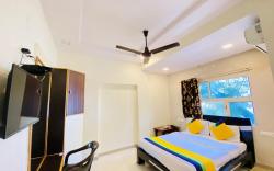 Hotel Aakash Navrangpura