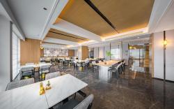 Atour Hotel Chongqing North Railway Station Renhe
