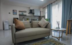 GRIHA sunlight studio, Lazimpat