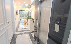 Luxury Airport Hotel