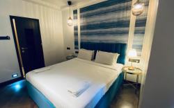 Palm Breeze Hotel - Colaba