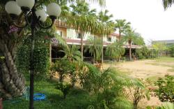 Baan Bee Residence