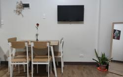 Stunning View Hub 3-5 minutes away from Airport