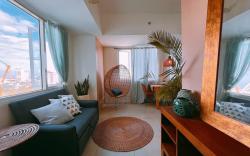 Hooga Home Calyx 1BR Walking Distance to Ayala