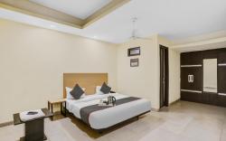 Super Townhouse Patparganj Near Max Super Speciality Hospital
